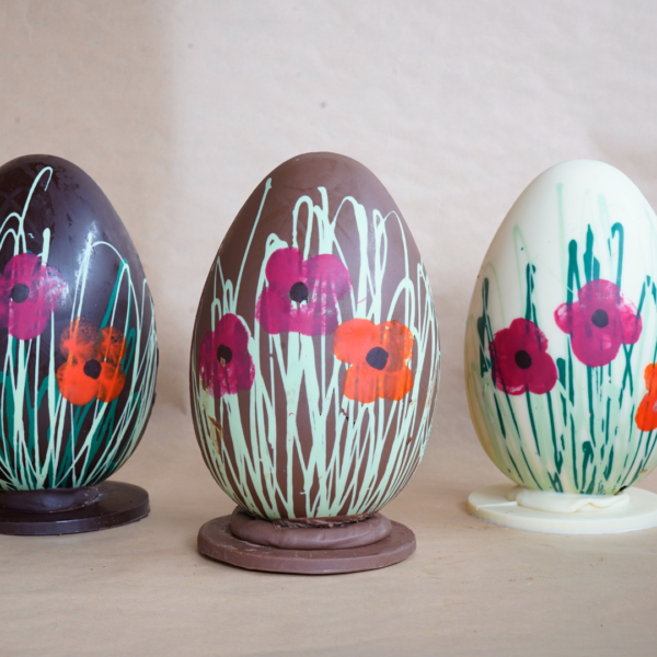 Egg - 17cm - 225g - Flowers - **Pickup only due to fragile nature**