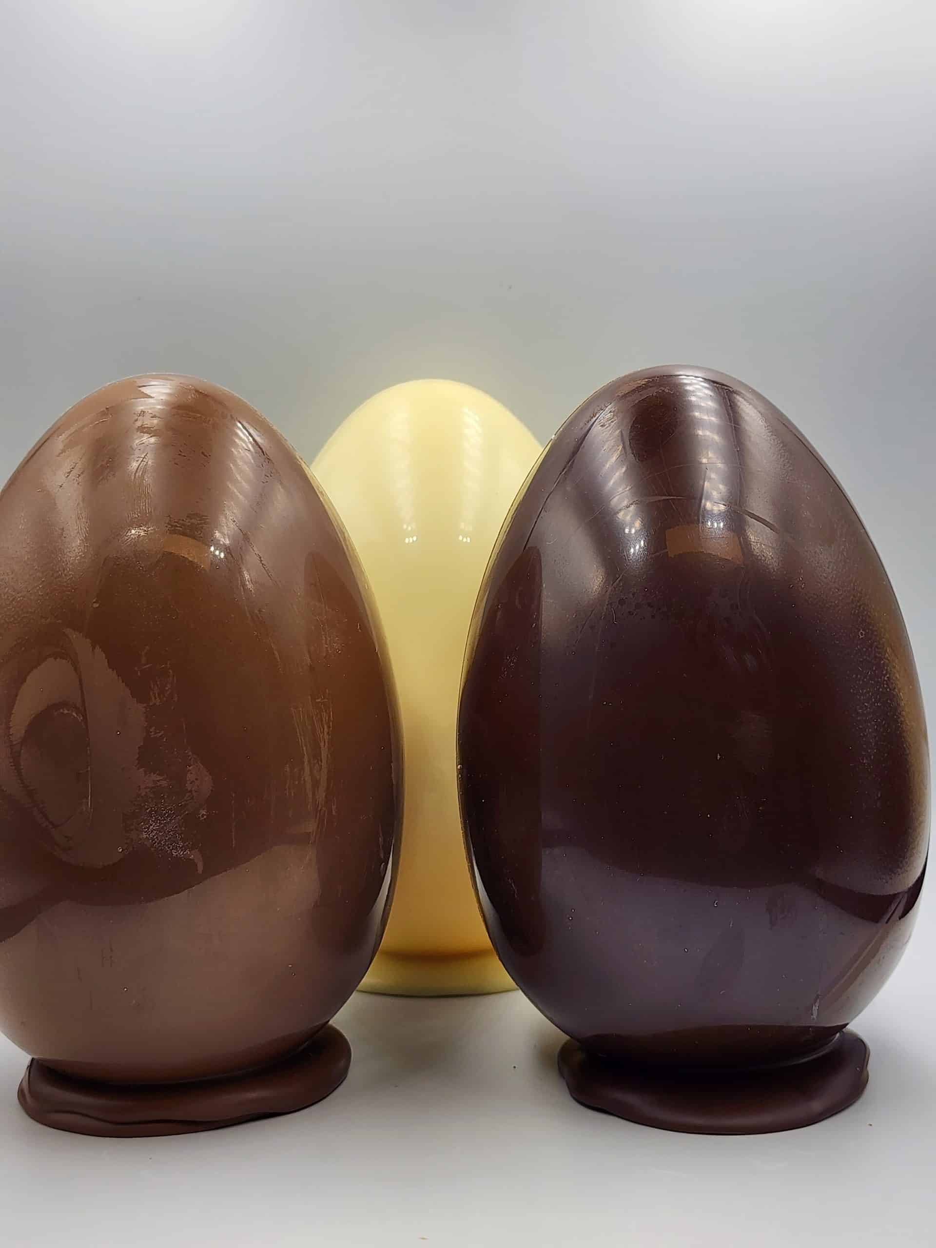 Egg - 17cm - Plain - 225g - **Pickup only due to fragile nature**